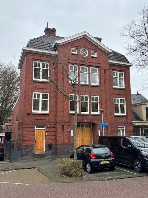 Voormalige kerk wordt getransformeerd naar zes woningen