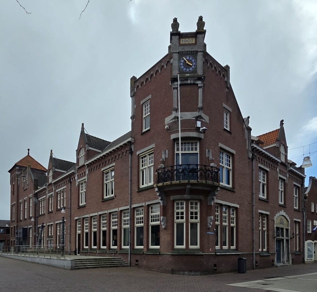 Herontwikkeling voormalig postkantoor Roermond naar 7 appartementen