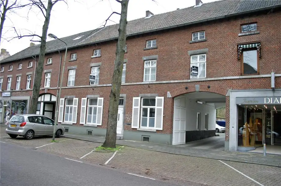 Transformatie pakhuis naar appartementen in Beek